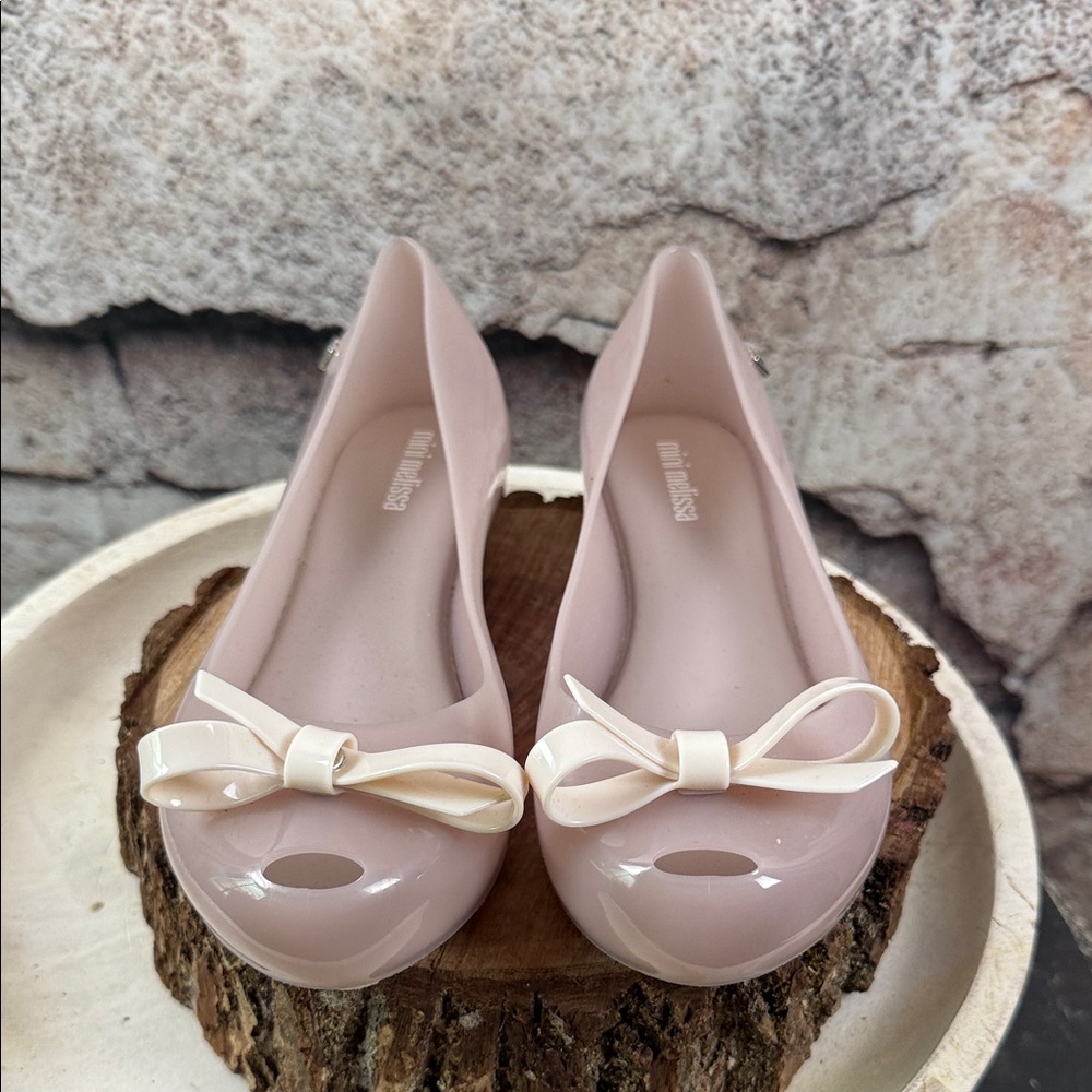 Mini Melissa Blush Bow Flats size 3. S77